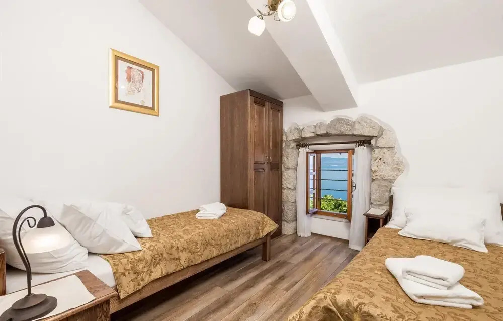 Nice Home in Sveti Anton With Outdoor Swimming Pool, Wifi and 3 Bedrooms