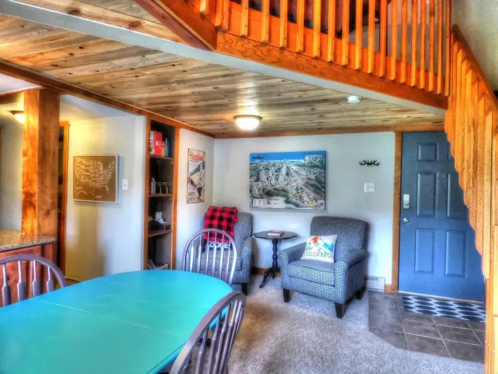 Lift Tickets Shuttle & Hottub, Pool, Near Ski Mountain Area
