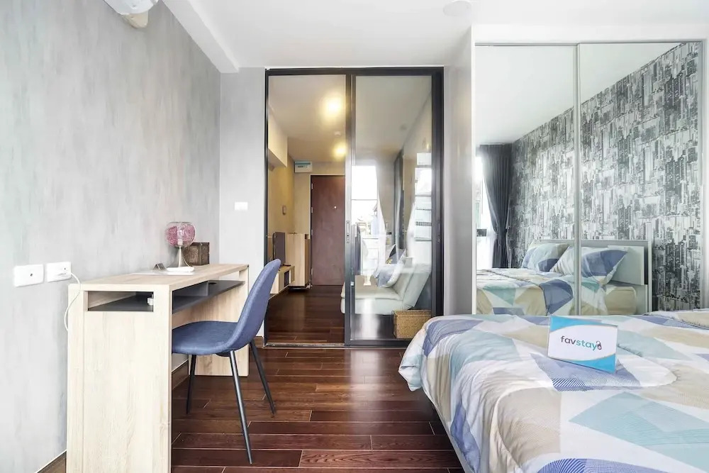 Bangkok Feliz Sathorn-Taksin By Favstay