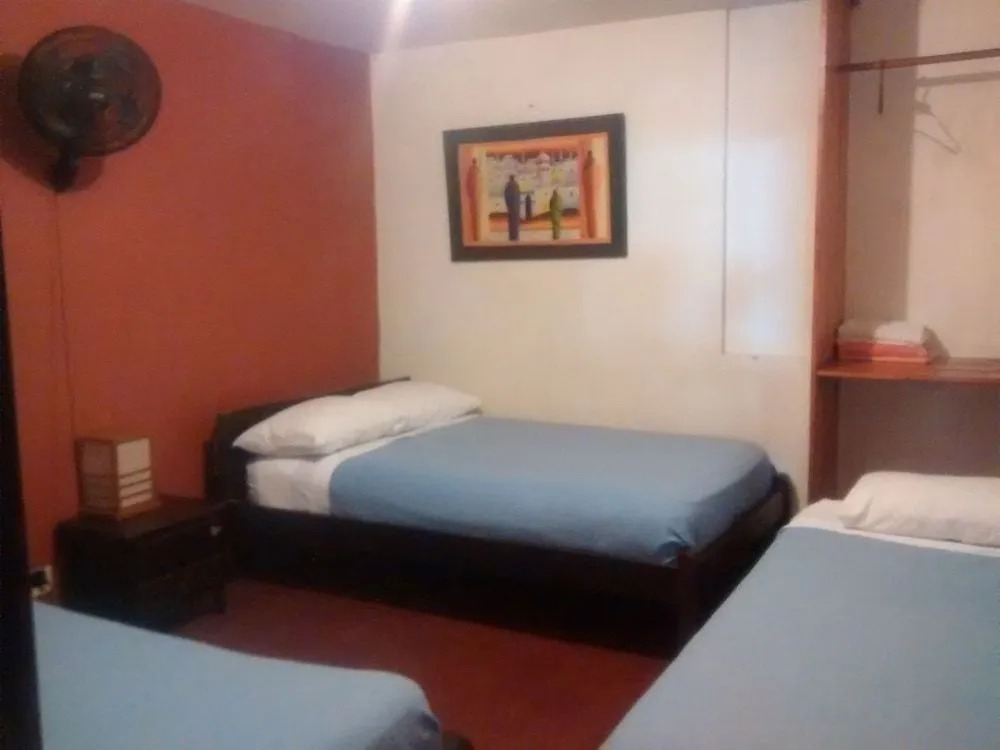 Casa Kiwi Hostel