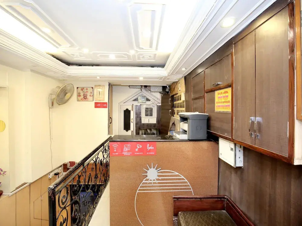 OYO 13877 Hotel Le Bon Ton