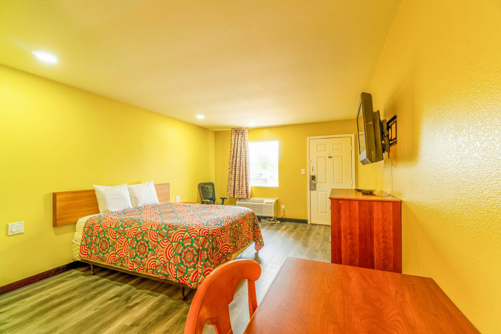 Regency Inn By OYO Rockdale TX