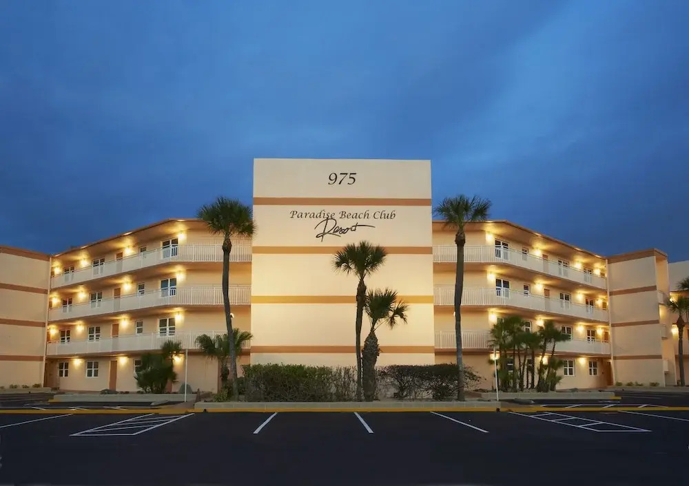 Paradise Beach Club - Direct Oceanfront Condos with Heated Pool Pet-Friendly
