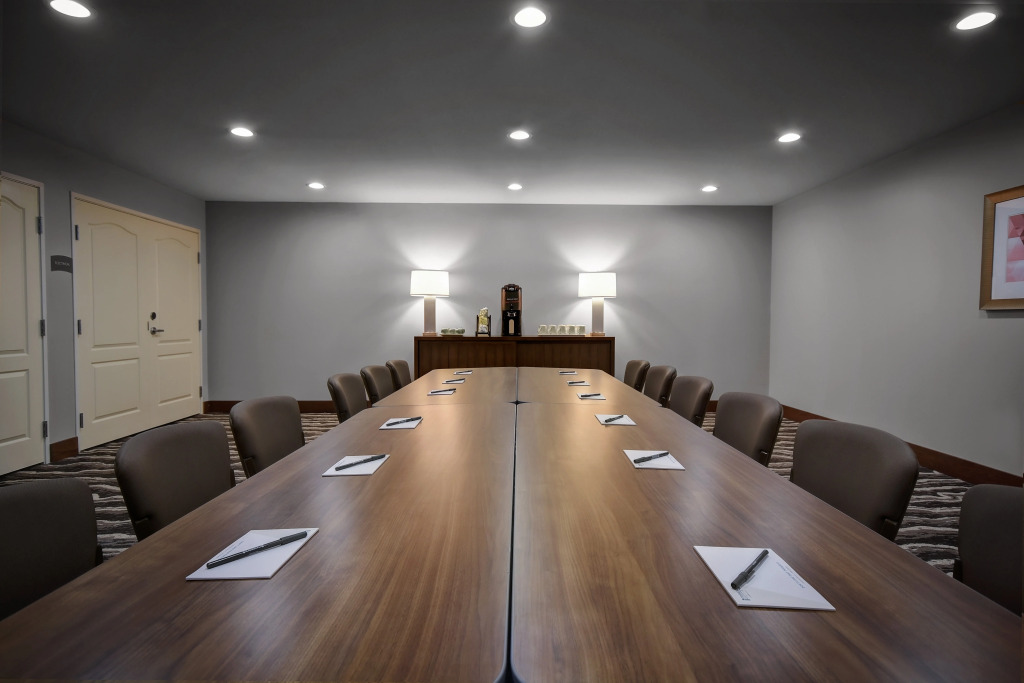 Staybridge Suites - Holland by IHG