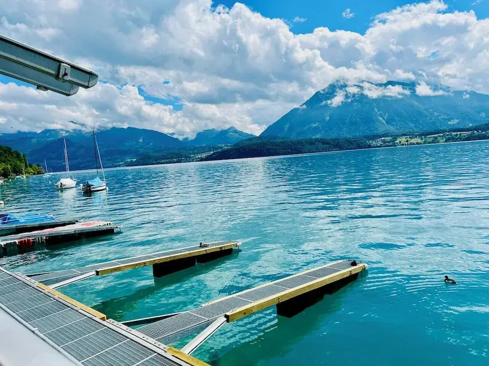 Boutique Hotel & Restaurant Niesenblick - Lakefront rooms with balcony on Lake Thun - SELF CHECK IN & digitale Reception