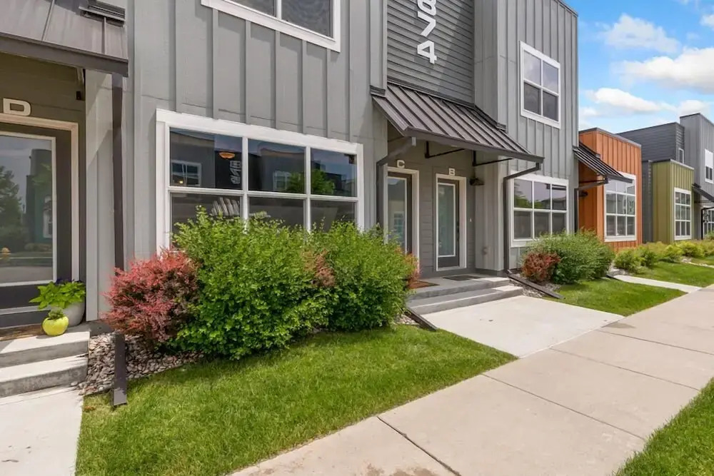 Amazing Urban Townhome Near Breweries & River!