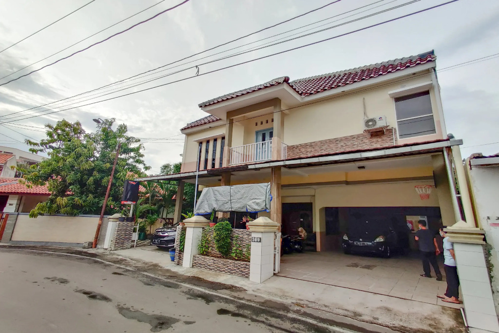 Ayuning Guesthouse