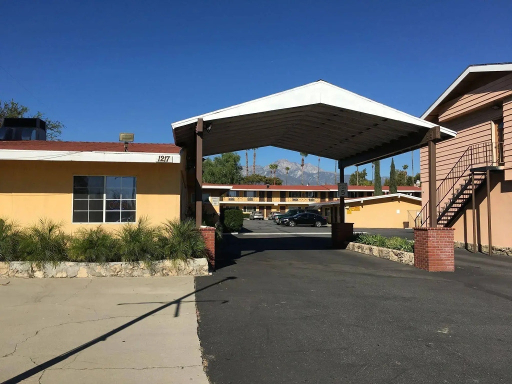 Capri Inn