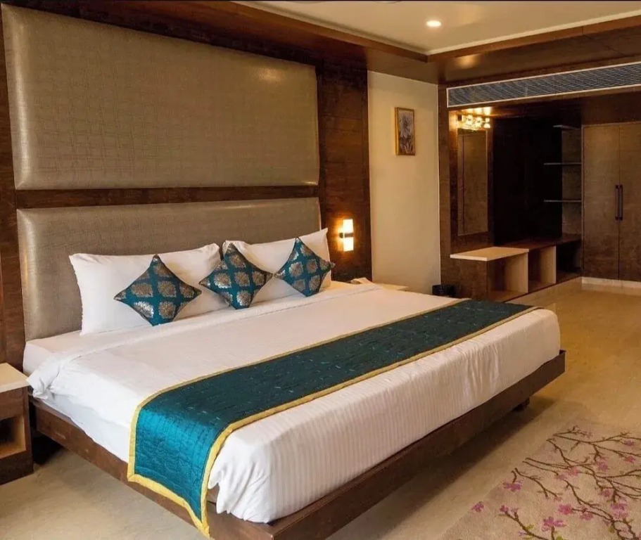 Royal Ritis Hubballi