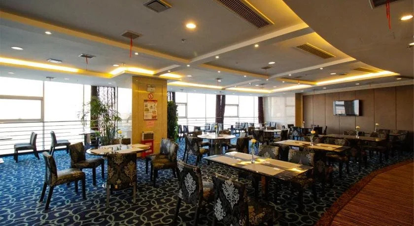 GreenTree Eastern Changchun FAW West Station Hotel