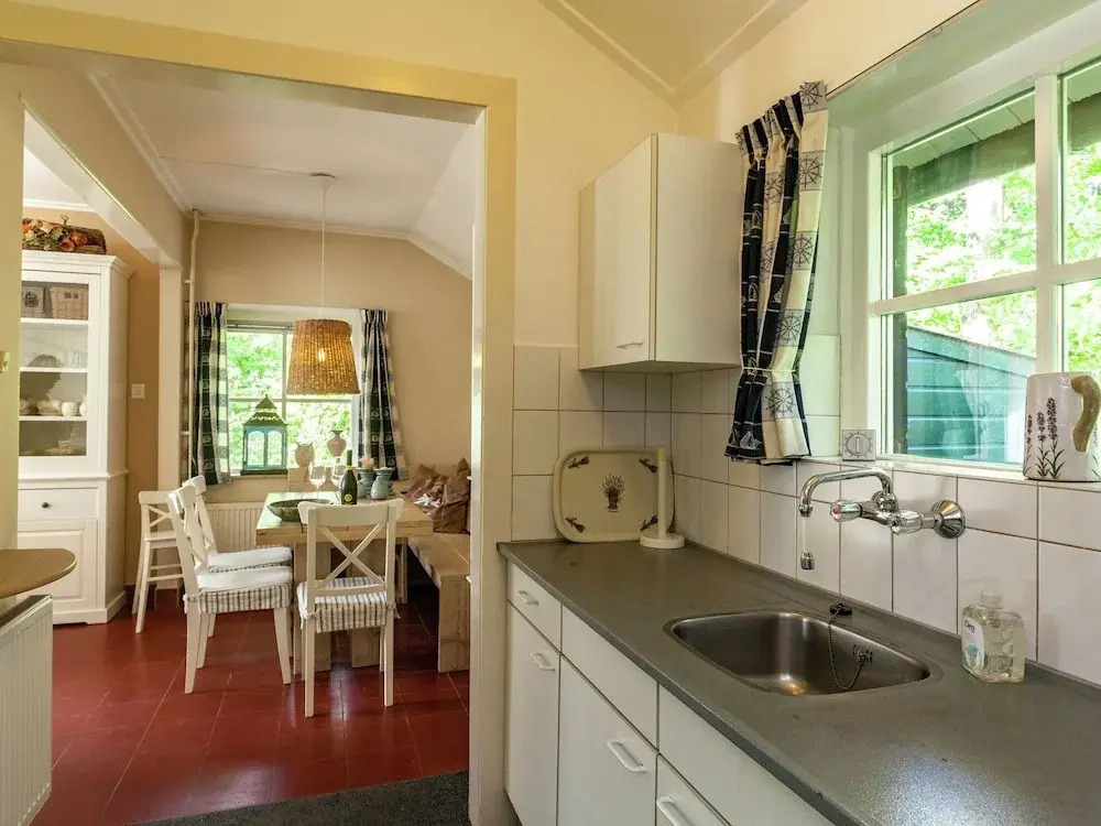 Beautiful holiday home Zeeroos in Zeeland