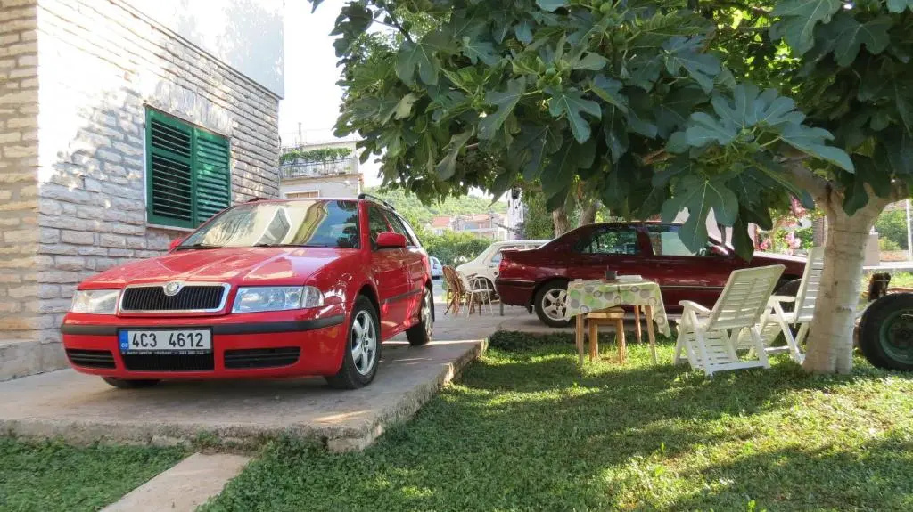 Apartments Grubisin