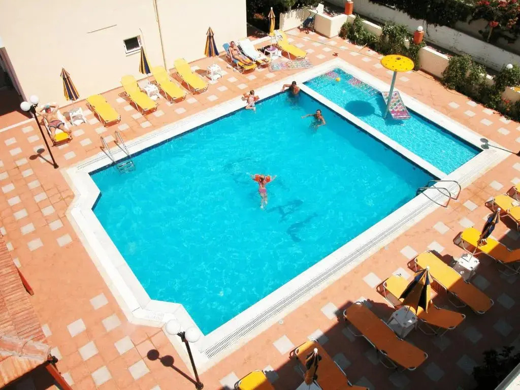 Ideal Hotel