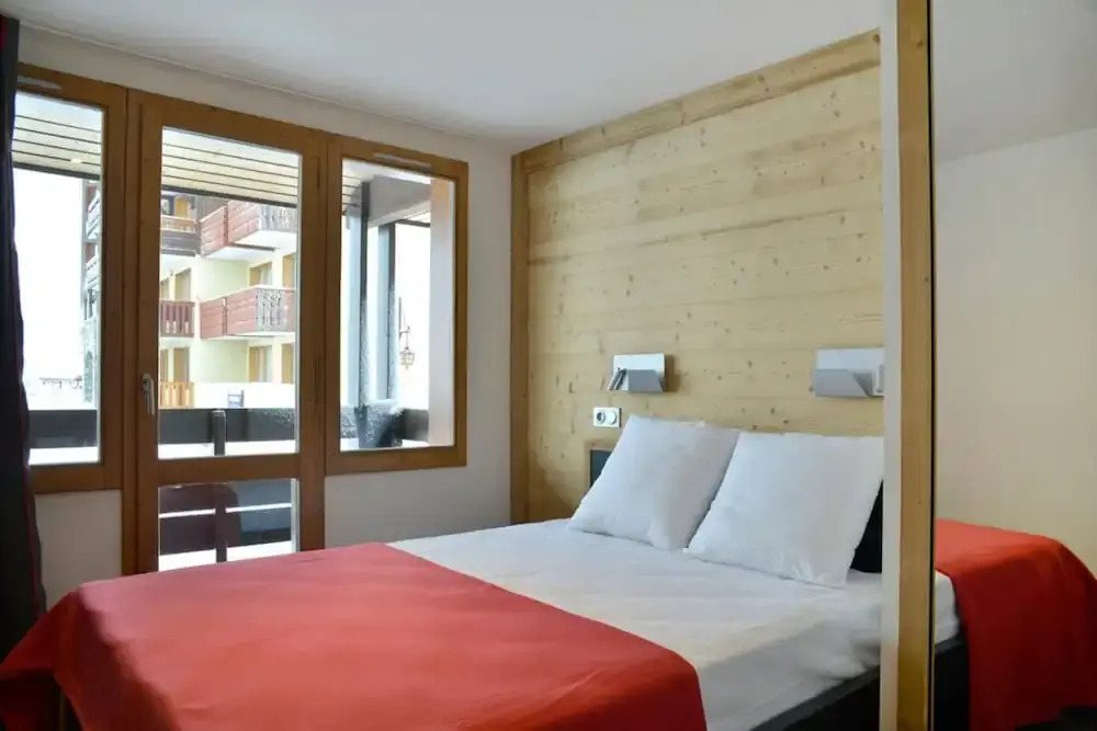 Residence LES Coches Apartment in a Family Resort at the Bottom of the Slopes Bac408