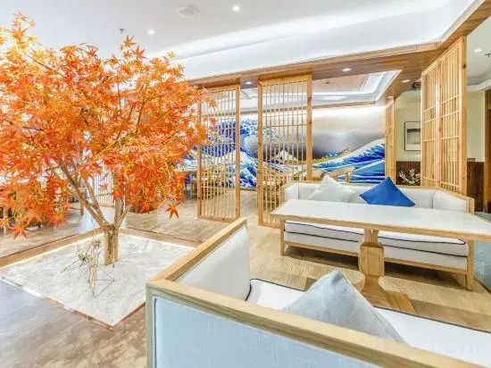 Taizhou Zimo Boutique Homestay (Fengcheng River Old Street)