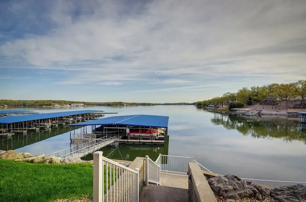 Osage Beach Condo Near Hiking & Shopping!