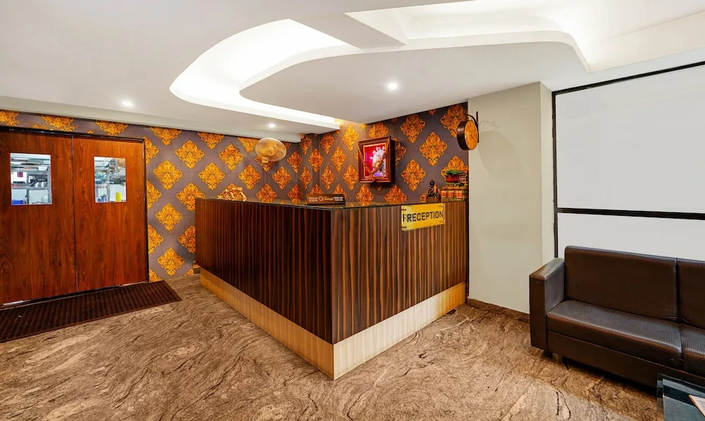 Treebo Surya Comforts, 200 Mtrs From Kolhapur Railway Station