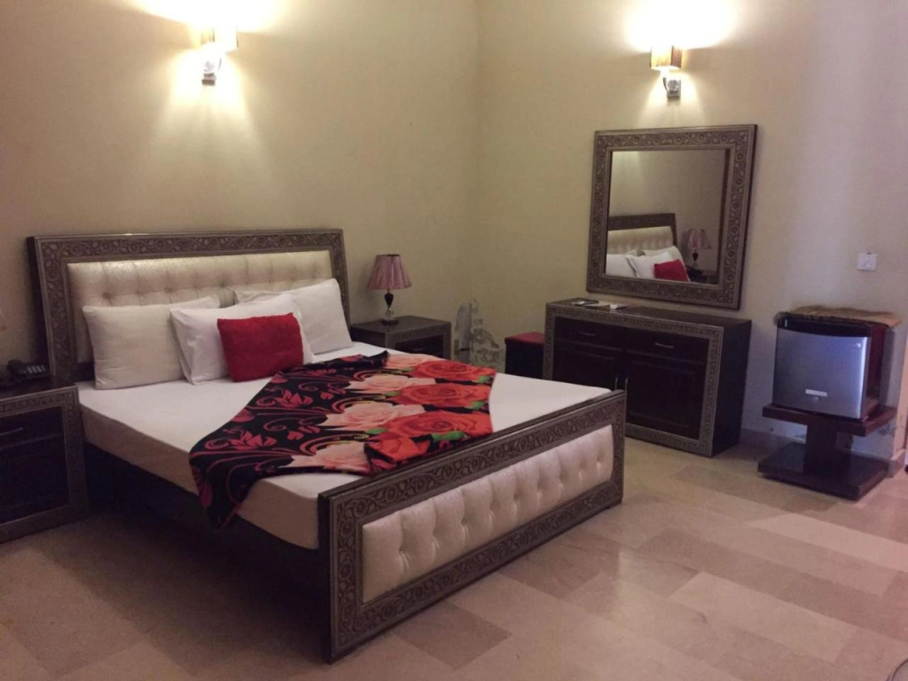 Royal Galaxy Guest House