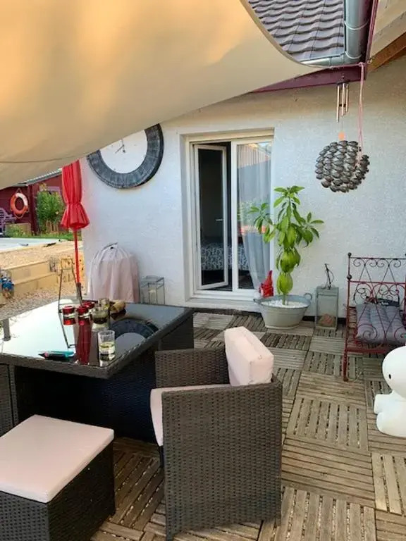 Villa de 2 chambres avec piscine privee et jardin clos a Novalaise