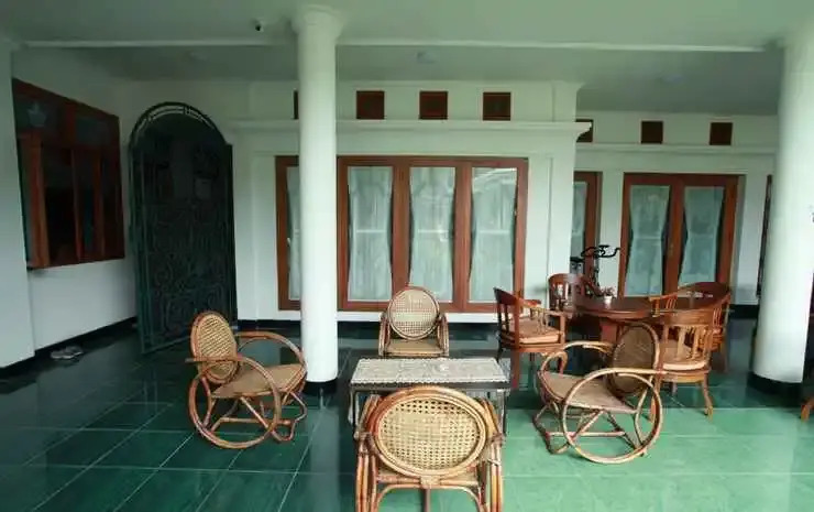 Griyo Sultan Agung near Station Malang Baru