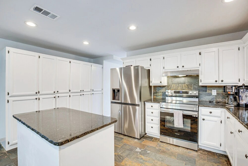 Near Lake Fork: Home w/ Fire Pit in Yantis!