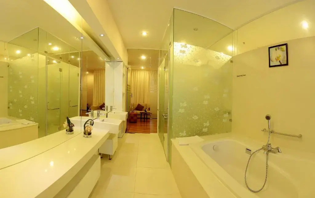Lucky Residence Suites Apartment