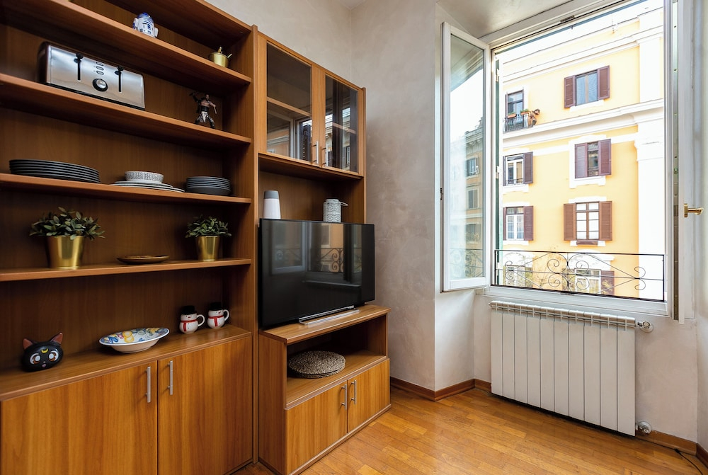 Rental in Rome Saint Peter Home