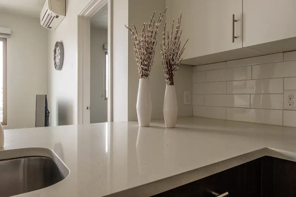 Downtown 2 BR w/ Wifi by Frontdesk