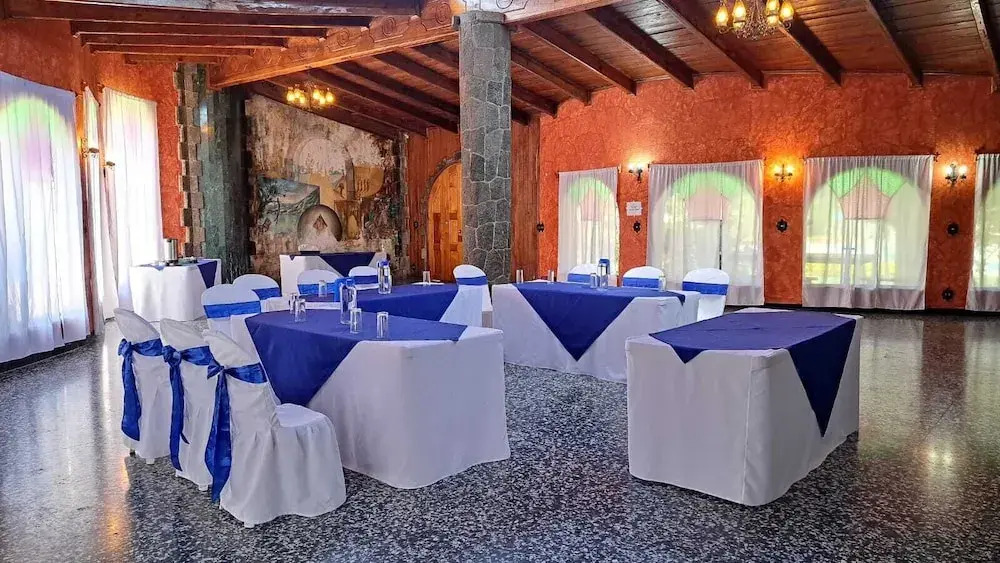 Hotel Tiosh Abaj