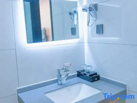 Hefei Yutengge Business Hotel (Hefei South Station Gongjing College Branch