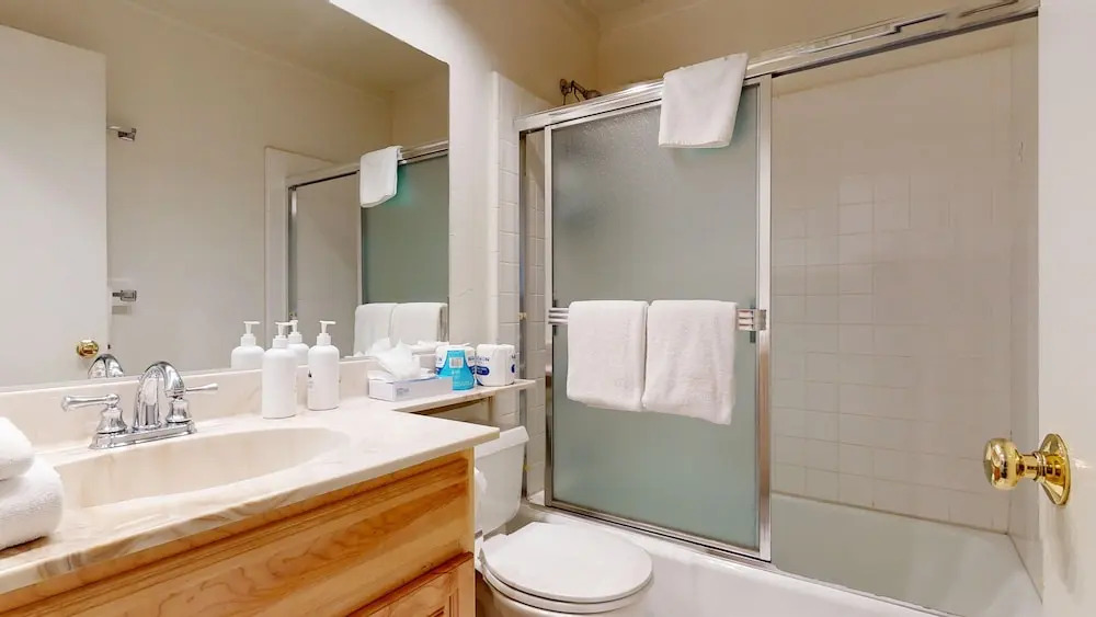 Mammoth West #116 4 Bedrooms 3 Bathrooms Condo