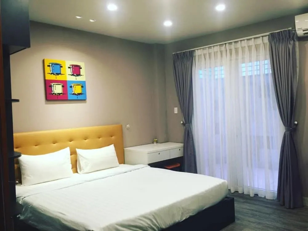 Eva Adam Hotel