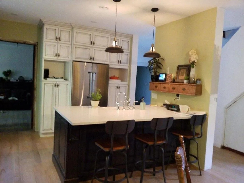 Maplehurst Manor Bed and Breakfast