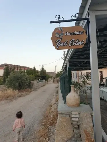 Hayitbuku Ipek Evleri