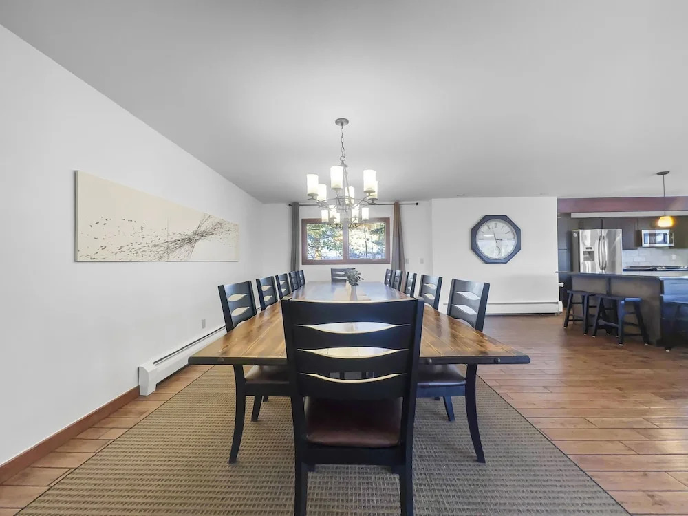 208 Tenderfoot 5 Bedroom Home by RedAwning