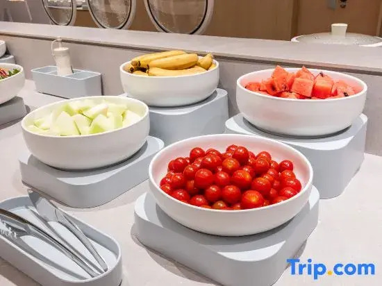 JI Hotel (Jiuquan Drum Tower Hantang Food Street)