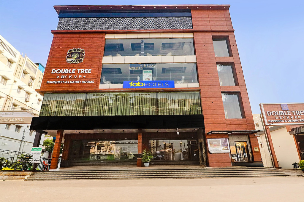 Fabhotel Double Tree