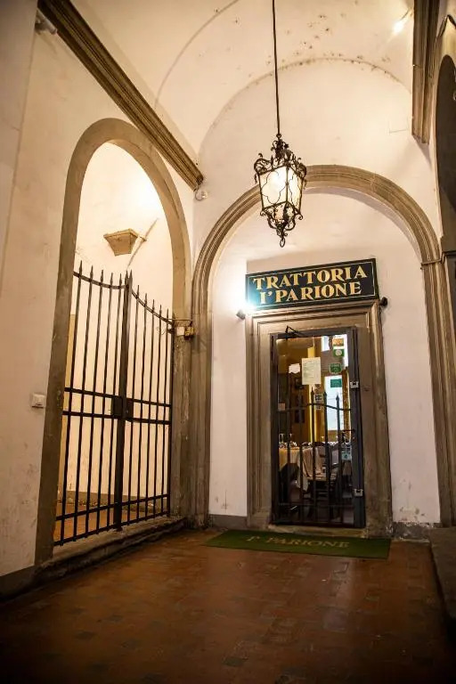 Studio in Tornabuoni within a Renaissance building