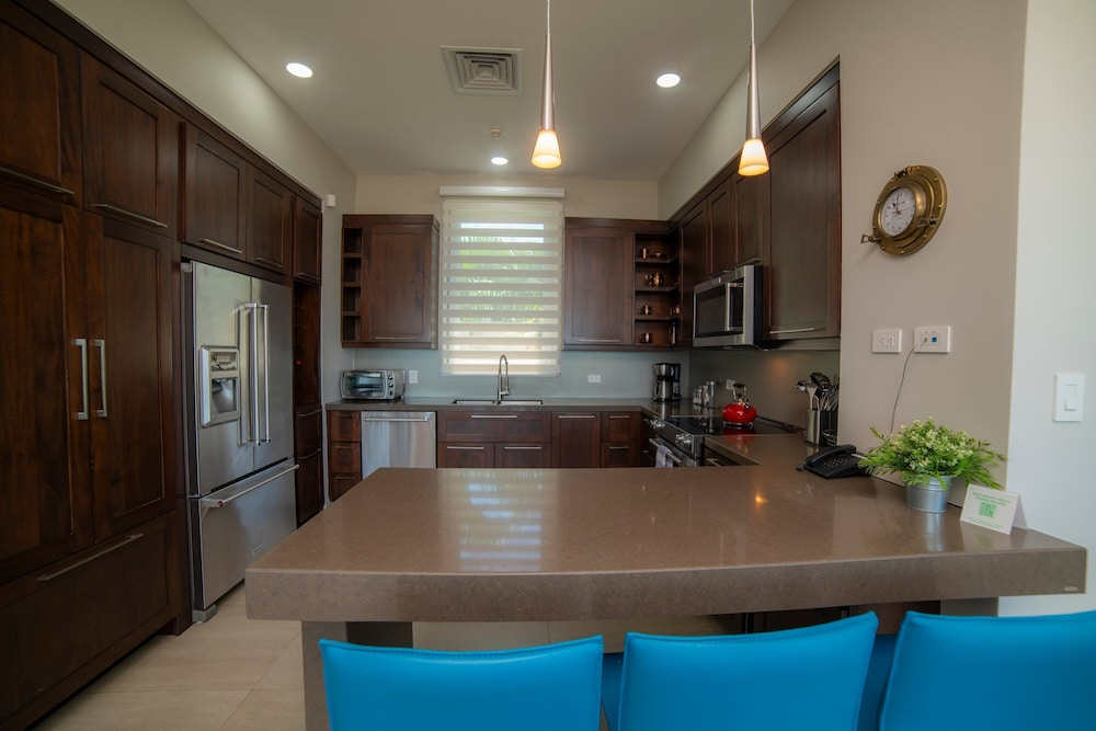 Miramar 2D 3 bdr Ocean View in Los Suenos