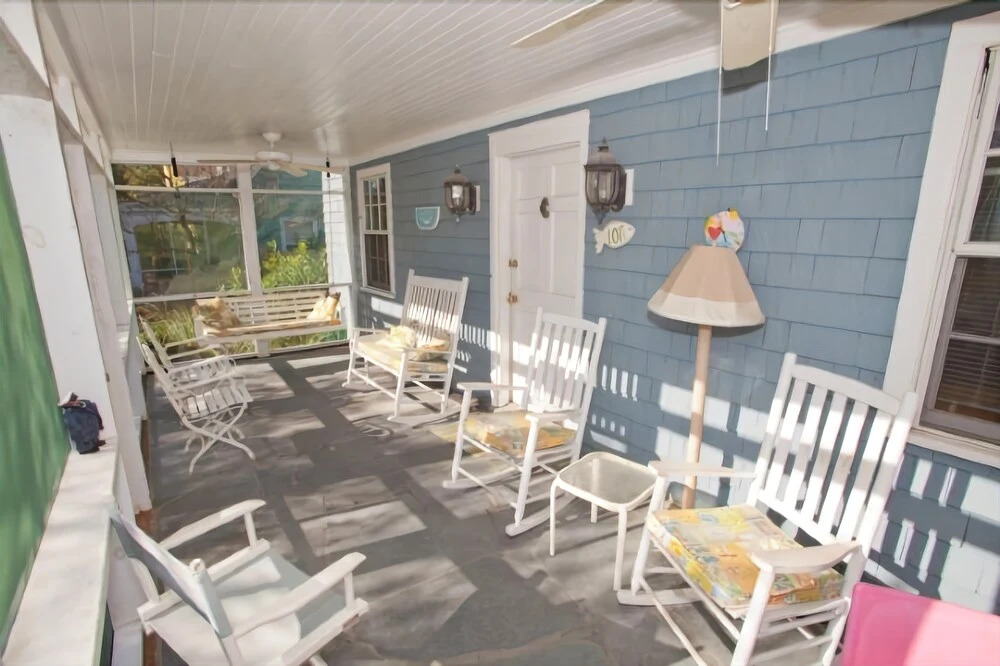 Not too Crabby Home #17580 4 Bedrooms 2.5 Bathrooms Home