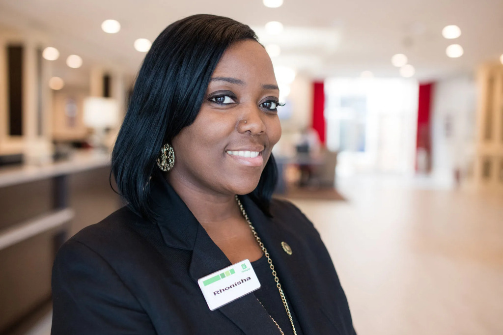 Holiday Inn & Suites Lafayette North by IHG