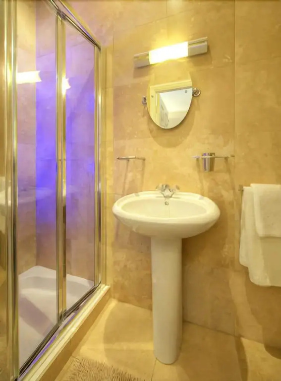 Alpha Guest House