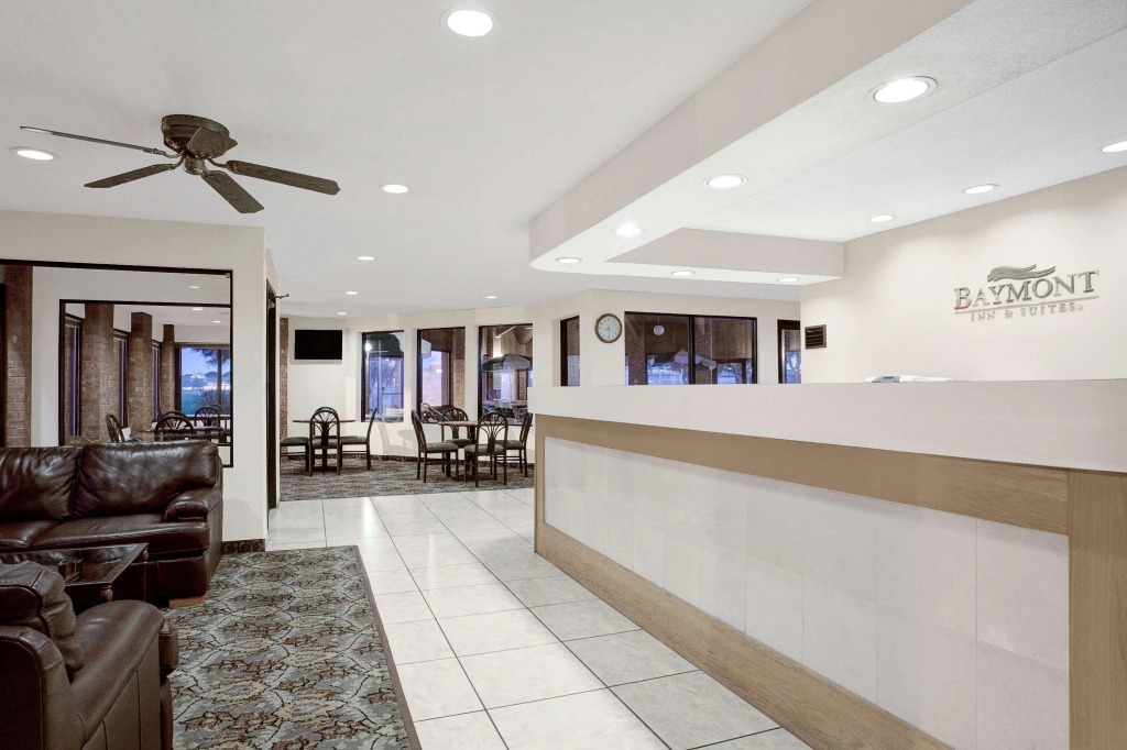 Baymont Inn & Suites San Marcos