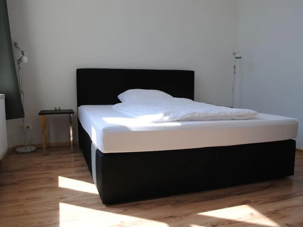 Sandershaus Hostel