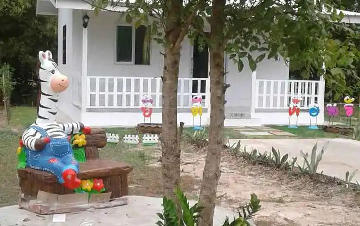 Benjamat Resort
