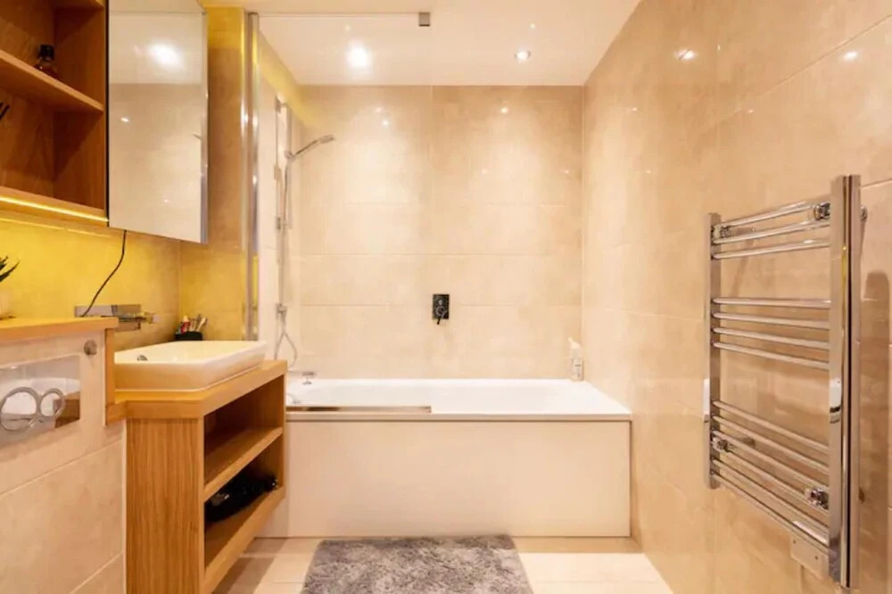 Remarkable 2-bed Apartment in London Amazing Views