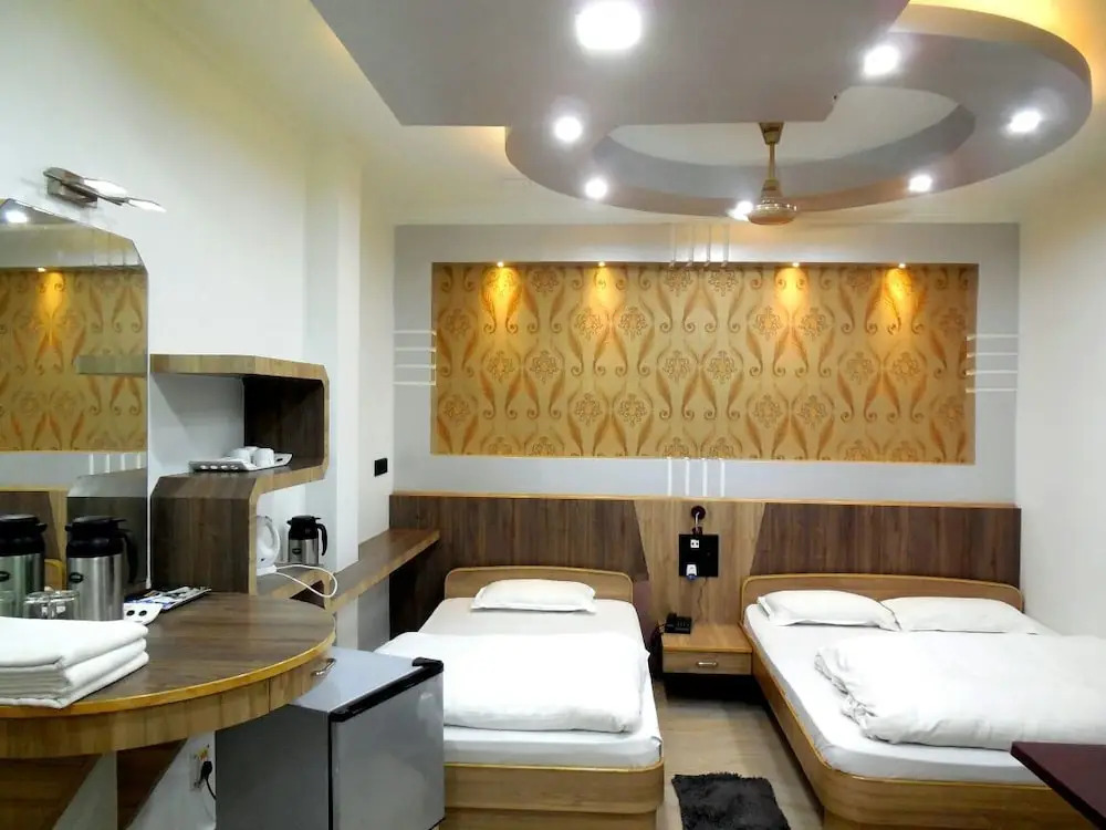Hotel Samrat