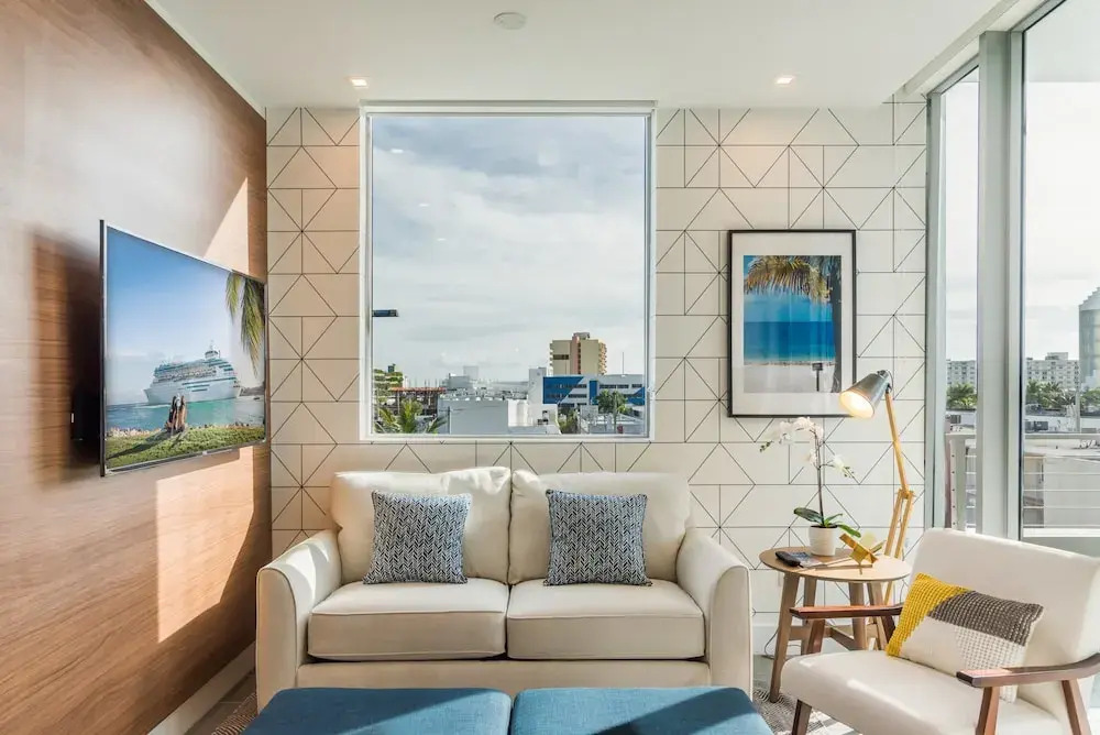 VHC Luxury Apartments 538 Apt #301