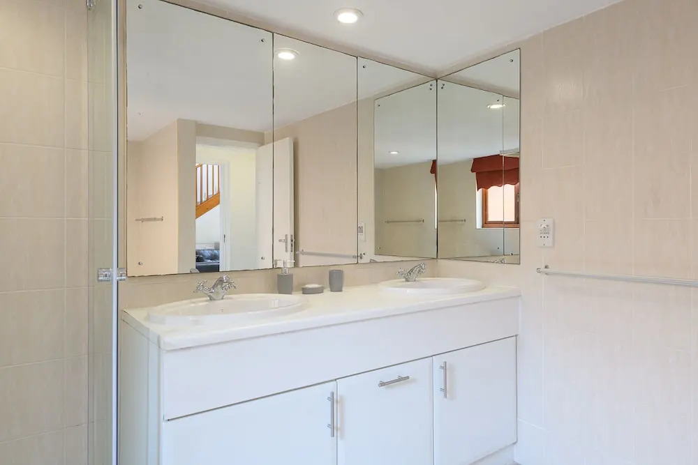 San Lameer Villa Rentals 10301