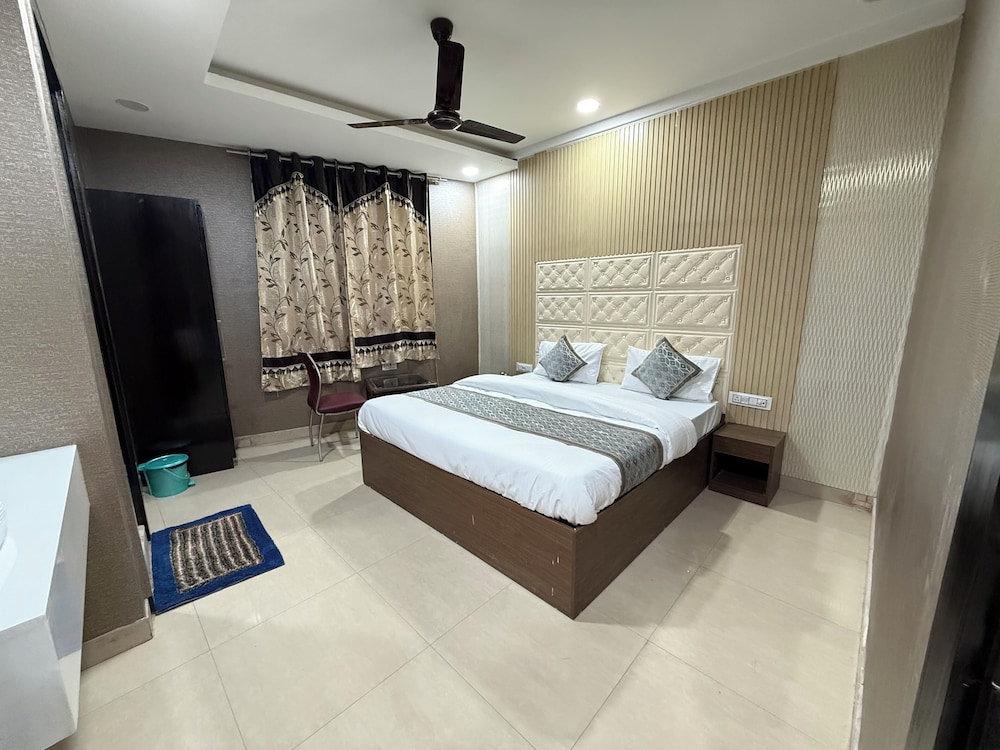 Hotel Om international